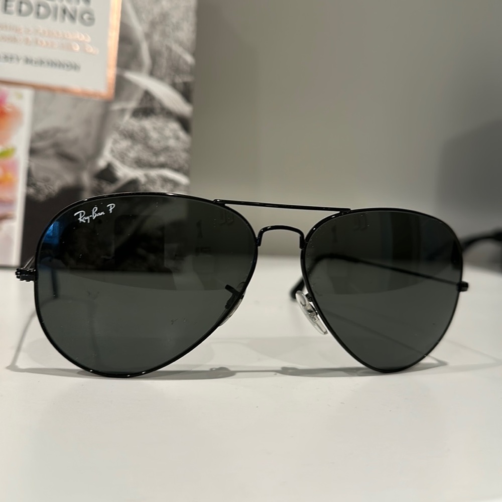 RayBan Aviator black sunglasses polarized